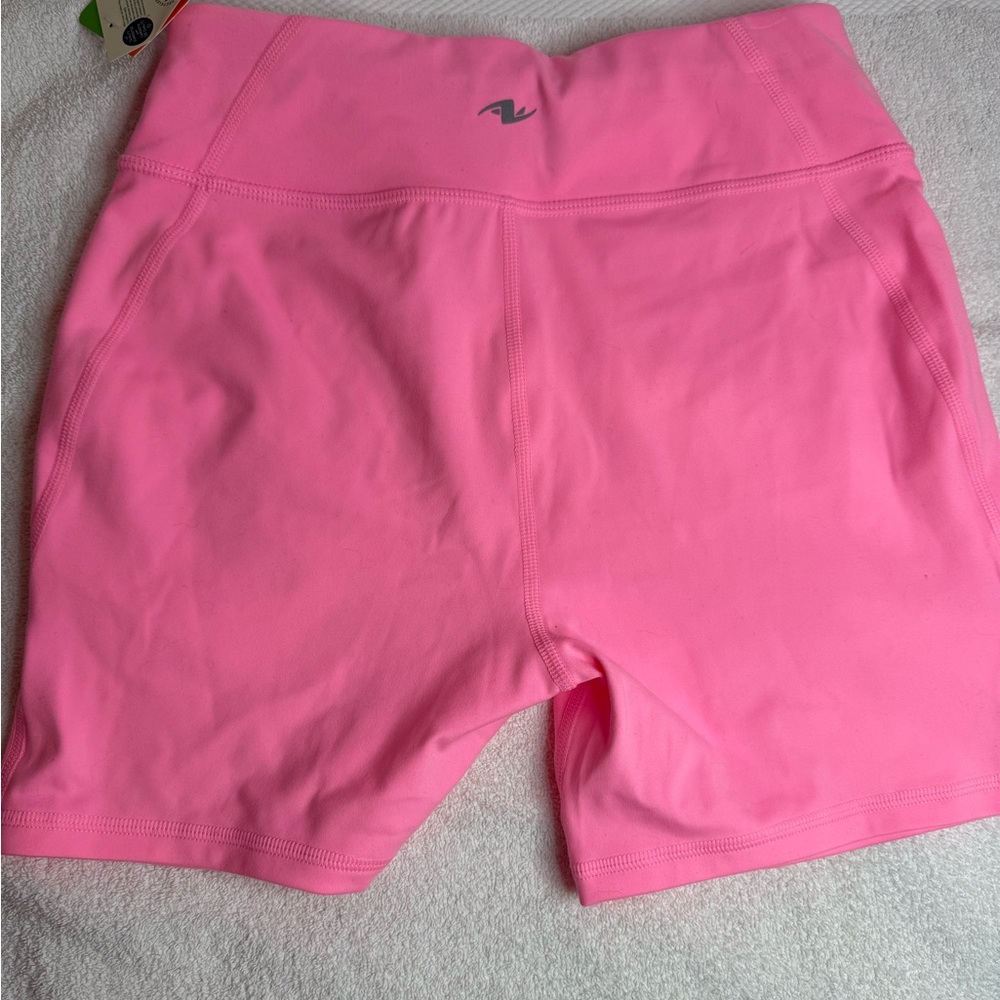 Athletic Works Girls Vibrant Pink Bike Shorts - Picture 2 of 5